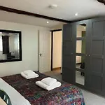 Last Yan Apartman Ambleside