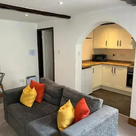 Last Yan Apartman Ambleside